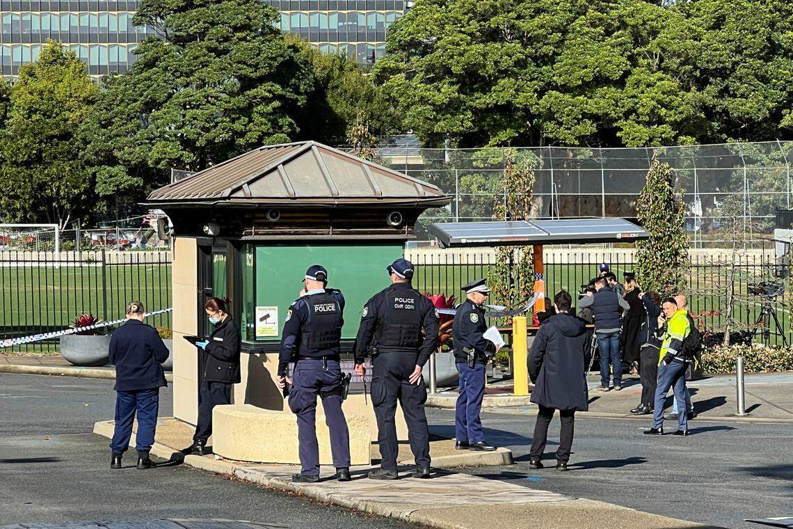 சிட்னி பல்கலைக்கழகத்தில் கத்திக்குத்து; 14 வயதுச் சிறுவன் கைது