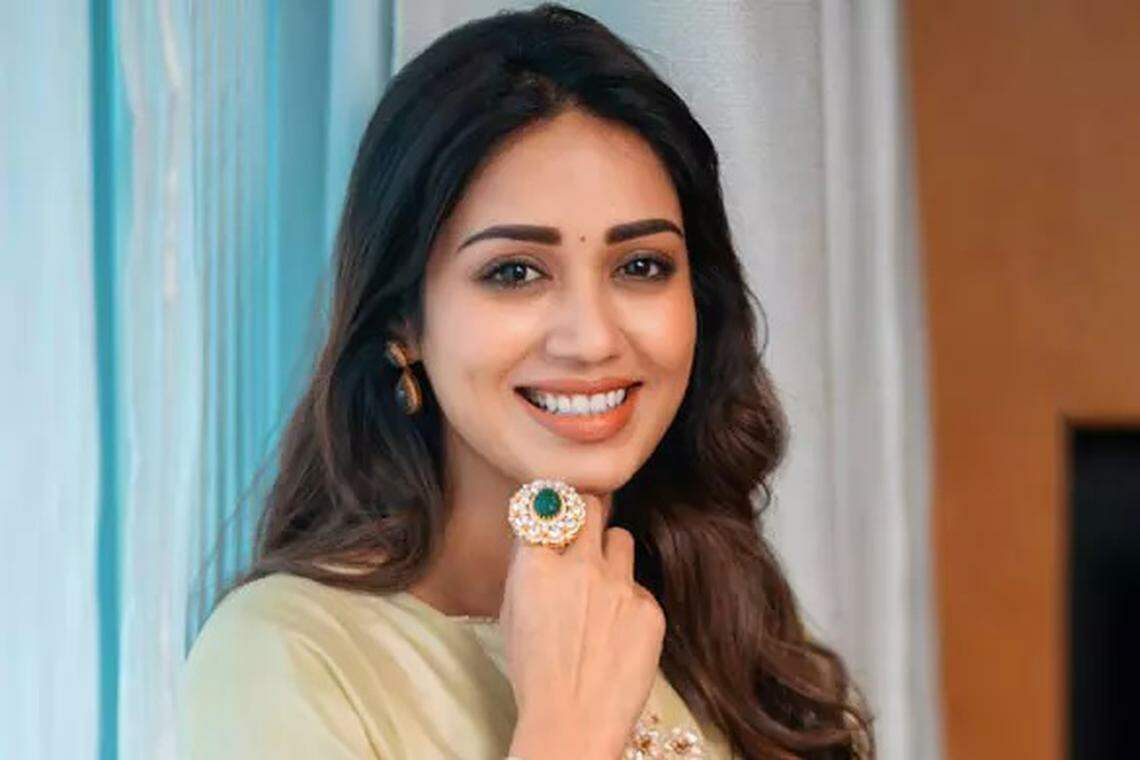 எதிர்மறையாக நினைப்பது நடந்து விடுகிறது: புலம்பும் நிவேதா 