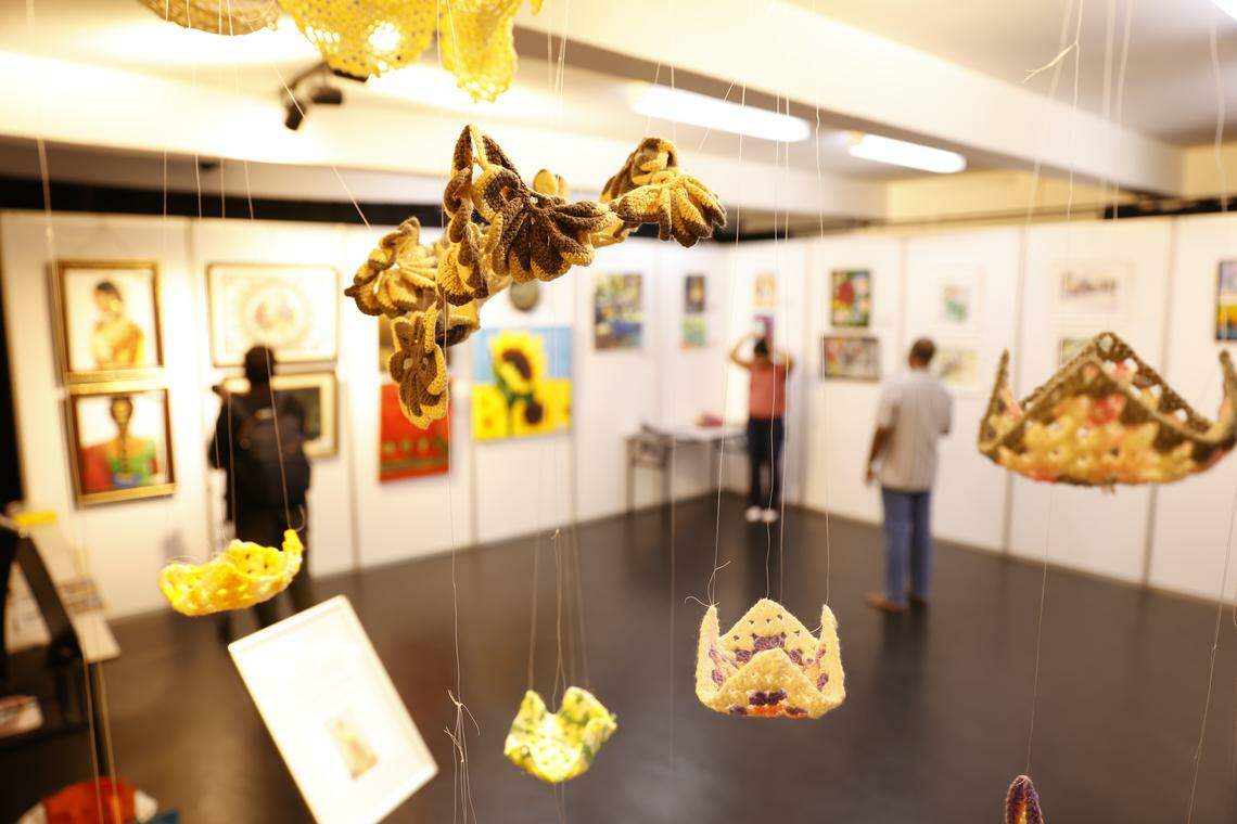 நுண்கலை மாணவர்களின் நுட்பமிகு ஓவிய பாணிகள் காட்சிப்படுத்தப்பட்டன