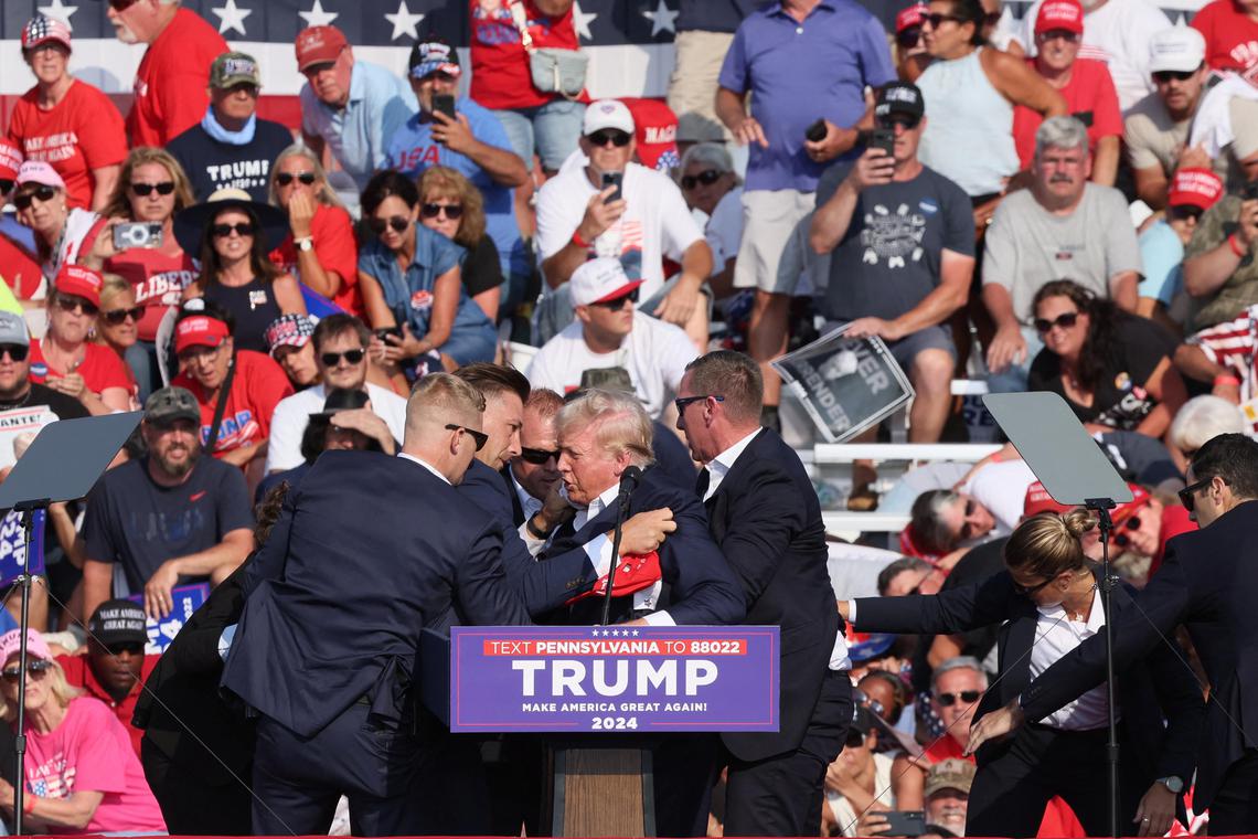 அமெரிக்க அதிபர் அரசியலில்
துப்பாக்கிச் சூடுகளின் நீண்ட வரலாறு