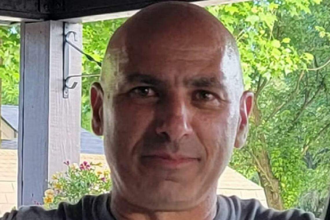 குடும்பத்தைப் பாதுகாக்க விரைந்தவர் மரணத்தின் பிடியில் சிக்கினார்