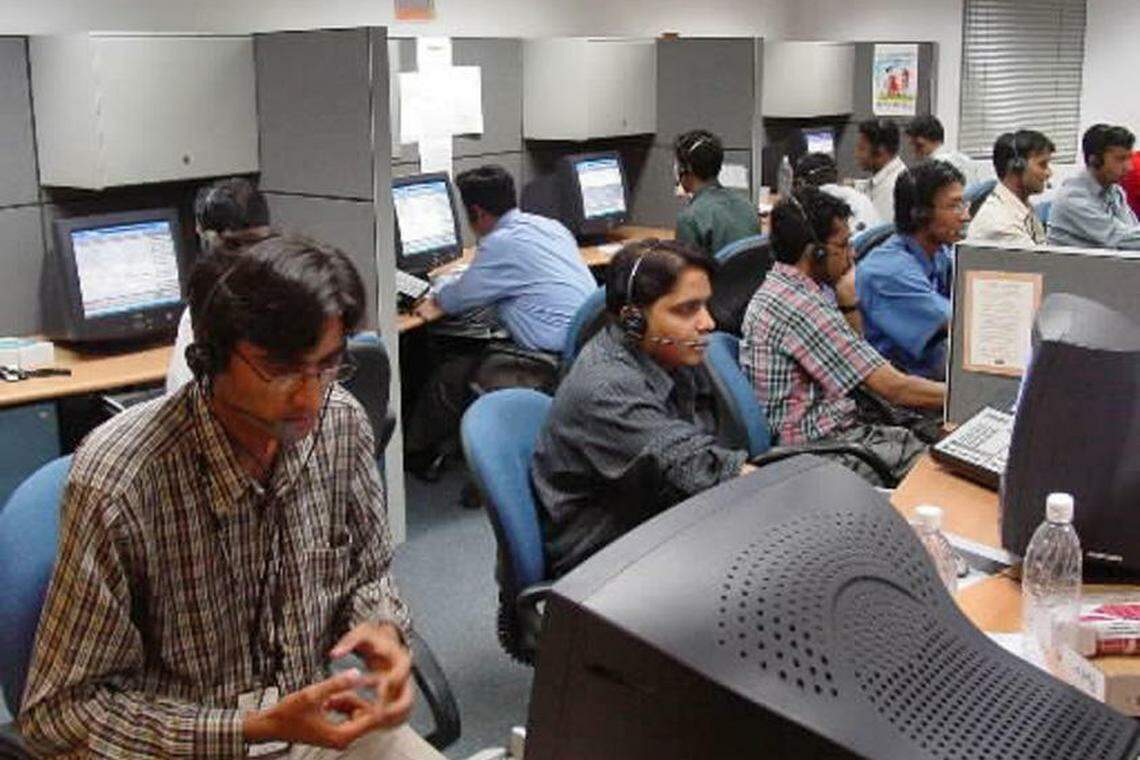 உள்ளூர்வாசிகளுக்கு 50%-70%வேலை ஒதுக்கீடு: கர்நாடக அரசு ஒப்புதல் 