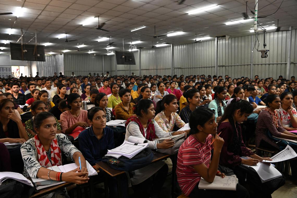 பிணையில்லாக் கல்விக் கடன் திட்டத்திற்கு மத்திய அமைச்சரவை ஒப்புதல்