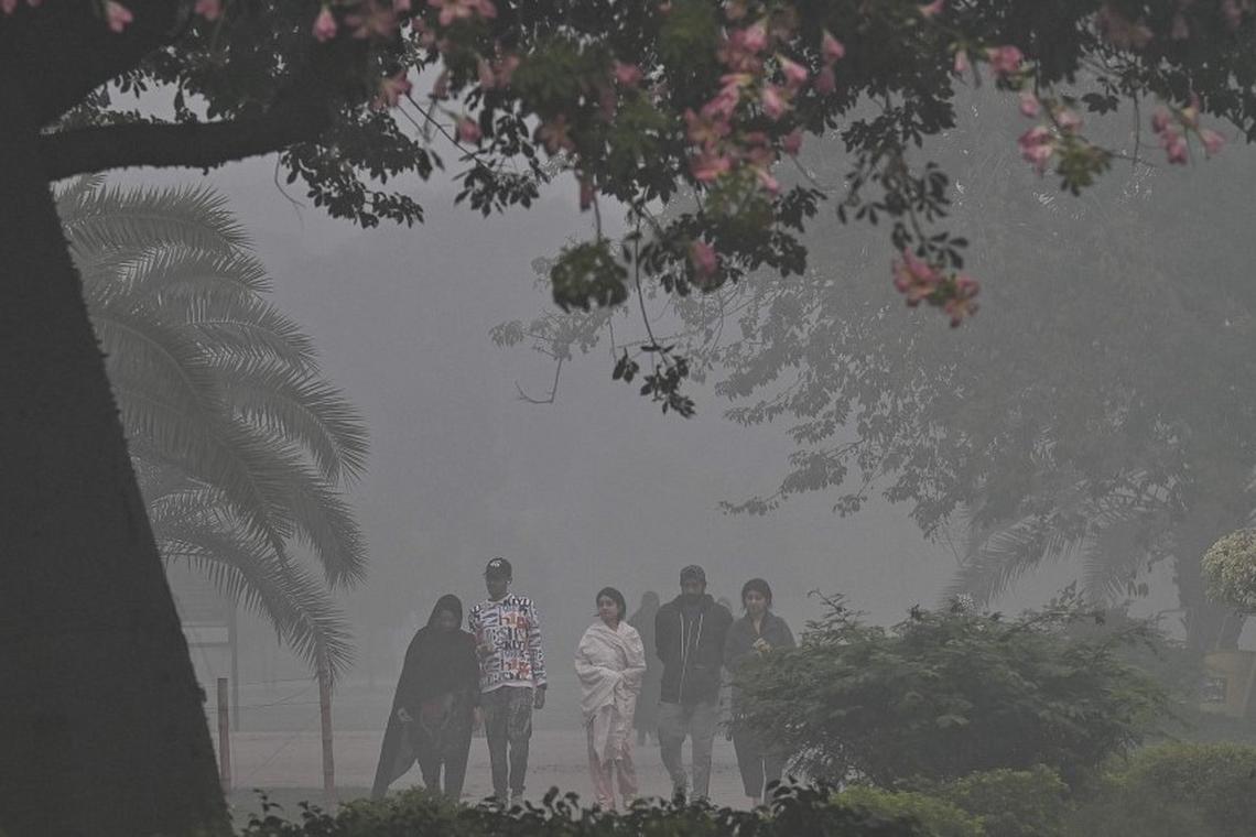 பாகிஸ்தானில் புகைமூட்டம்; நூற்றுக்கணக்கானோர் மருத்துவமனையில்